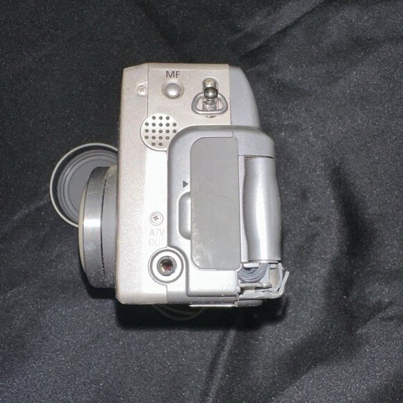 Canon PowerShot G2 4.0MP Digital Camera w/ Battery Memory Card Cord UNTESTED - Picture 3 of 10